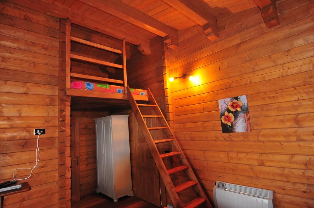 Bed and Breakfast Chalet Dei Parchi Saracinesco Zimmer foto